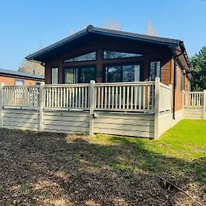 Brackencroft With Hot Tub Holiday home